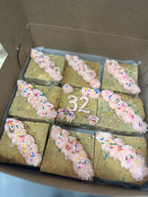 Load image into Gallery viewer, Custom Cookie Cake - Build your own Cookie Cake!
