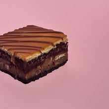 Load image into Gallery viewer, Mother's Day Dessert Box!
